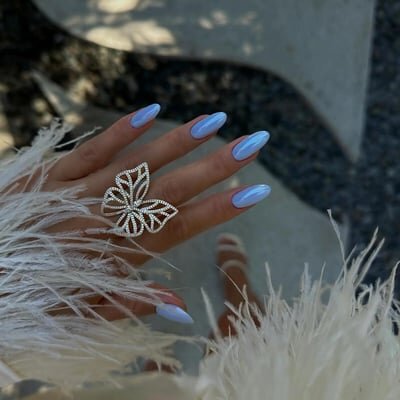 glazed nails blu